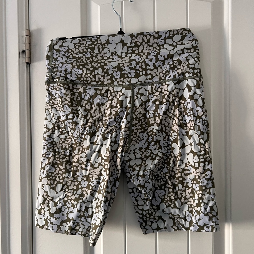OFFLINE By Aerie Goals 9" Printed Bike Short - Picture 4 of 4
